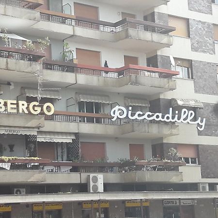 Albergo Piccadilly Medolago Екстер'єр фото
