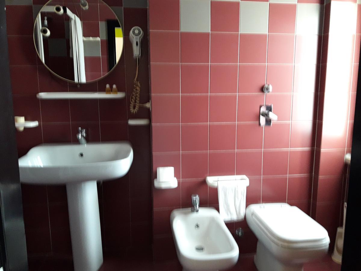 Albergo Piccadilly Medolago Екстер'єр фото